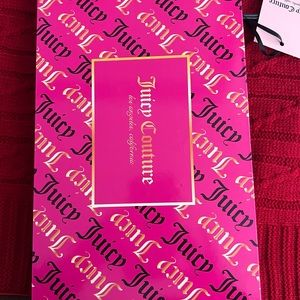 🎁NWT🎁 Juicy Couture - Wristlet and Wallet Set